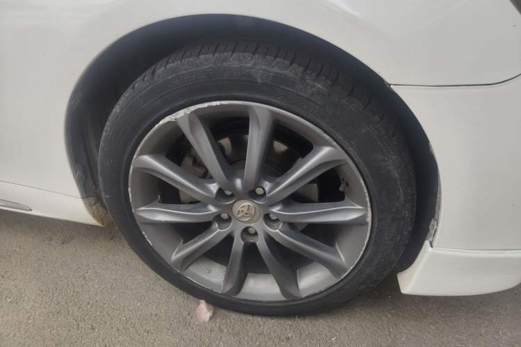 Used Toyota Reiz 2012 2.5V Fengdu Elite Stylish Edition Right Front Wheel Hub