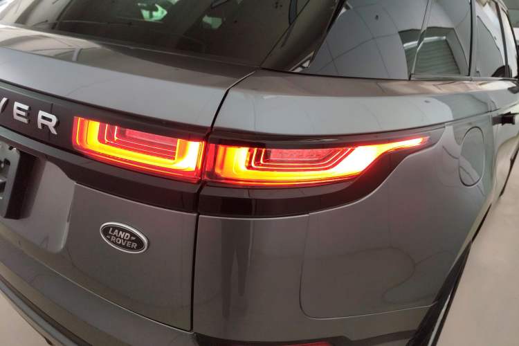 Used Land Rover Range Rover Velar 2019 250 PS
