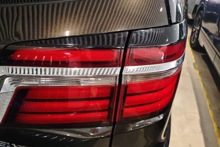 Used Honda Elysion 2016 2.4L Luxury Edition