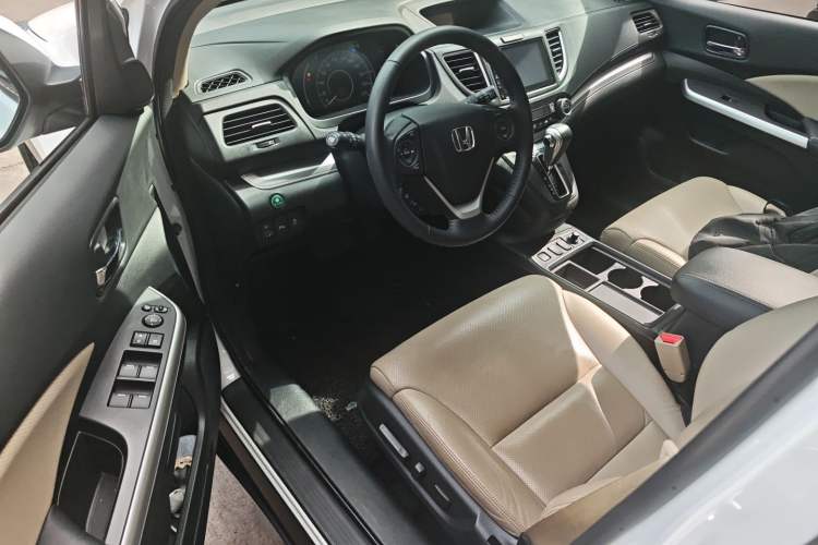 Used Honda CR-V 2015 2.4L two-wheel drive luxury version
