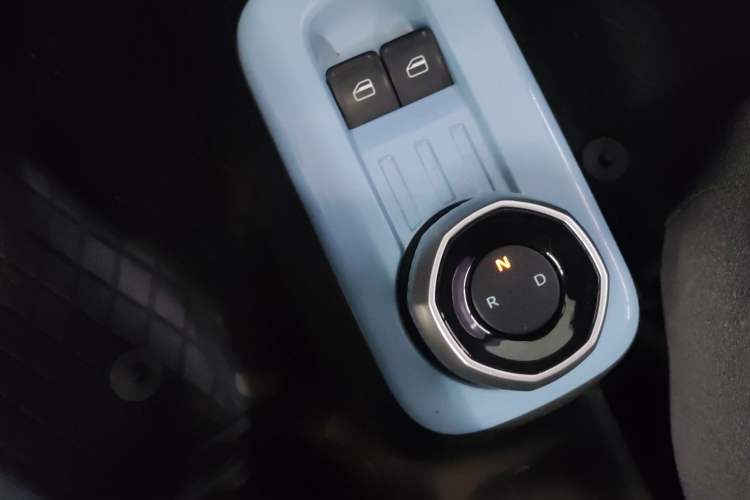 Used Geely Galaxy Panda 2023 Panda Mini 200km Endurance Bear
