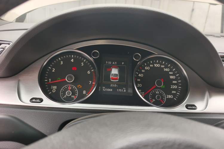 Used Volkswagen FAW-Volkswagen CC 2015 2.0 TSI Ultimate Model Instrument Cluster