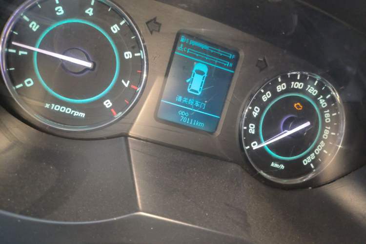 Used JAC Group Refine M5 2013 2.0T Gasoline Manual Business Edition