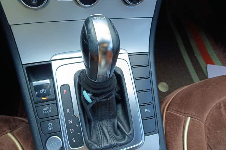 Used Volkswagen Magotan 2012 Revised 1.8TSI Luxury Version
