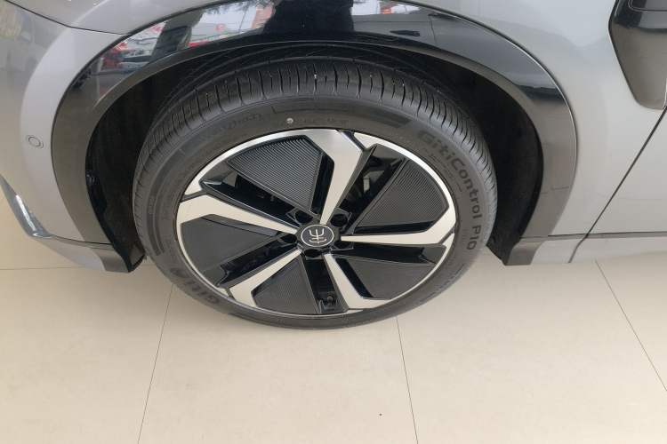 Used BYD Song L EV 2025 Intelligent Driving Version 662 km LiDAR Excellence Edition