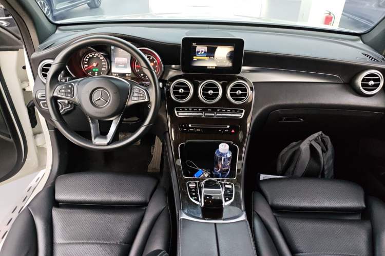 Used Mercedes-Benz GLC 2016 GLC 260 4MATIC Dynamic Edition