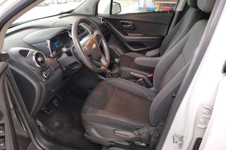 Used Chevrolet Trax 2014 1.4T Manual Two-Wheel Drive Comfort Model Left Front Seat