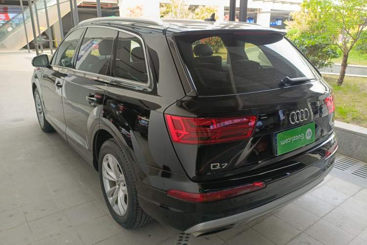 Used Audi Q7 2016 45 TFSI Technology Edition Exterior 2