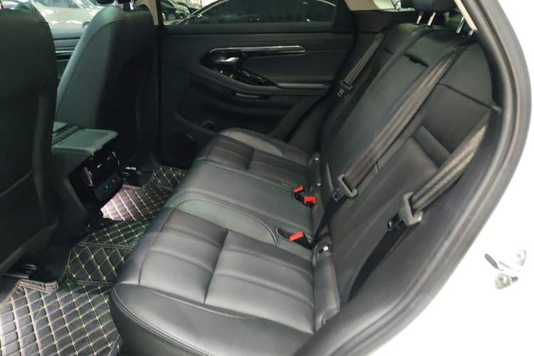 Used Land Rover Range Rover Evoque 2021 Range Rover Velar L 249PS R-Dynamic First Edition