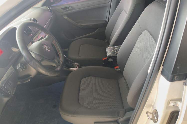 Used Volkswagen Jetta 2017 1.5L Automatic Fashion Model Left Front Seat