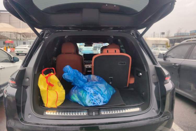 Used Li Auto L8 2023 Pro Model