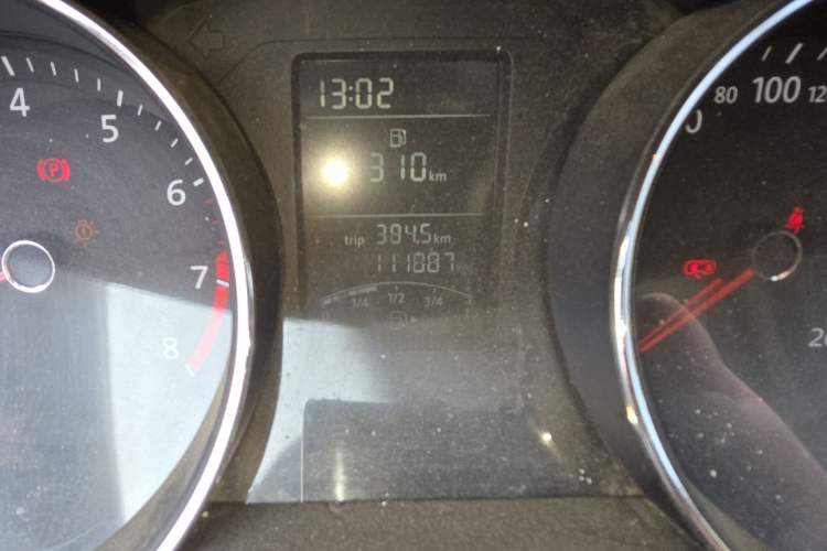 Used Volkswagen Sagitar 2015 1.6L Manual Comfort Model