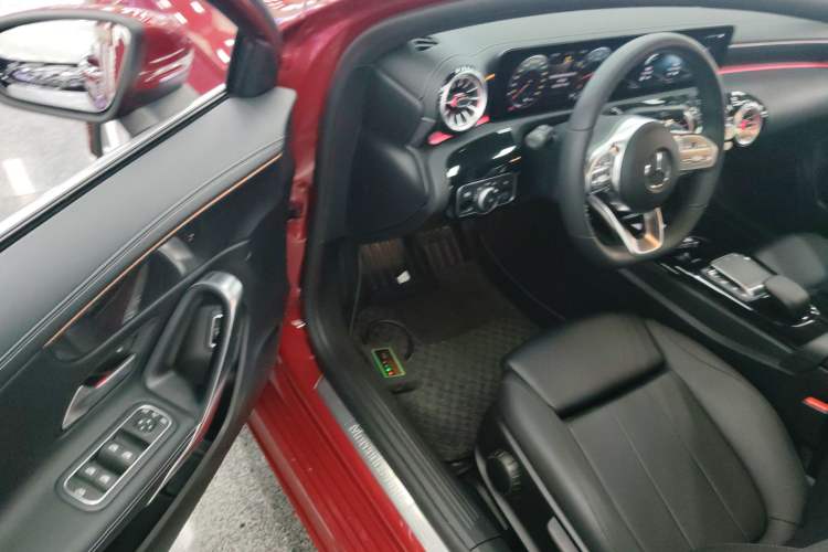 Used Mercedes-Benz A-Class 2022 Restyled A 200 L Sport Sedan Fashion Version Driver Seat