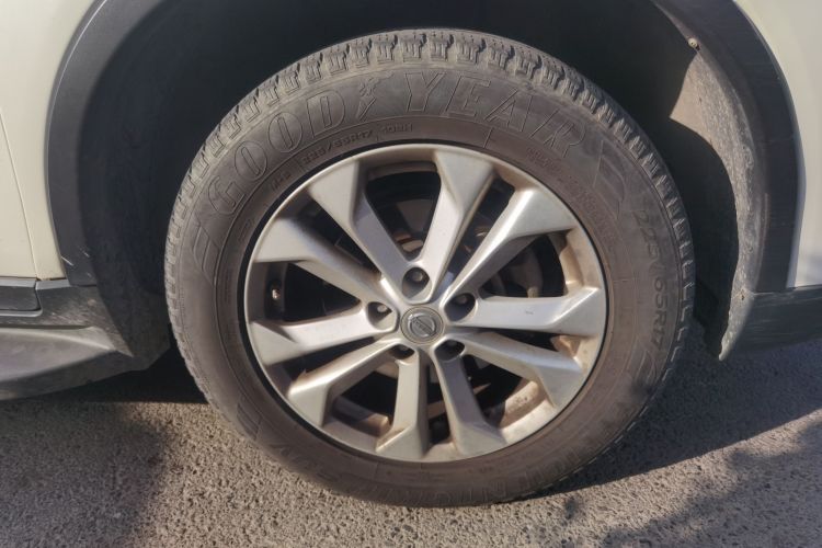 Used Nissan X-Trail 2014 2.5L CVT Luxury Edition 4WD
