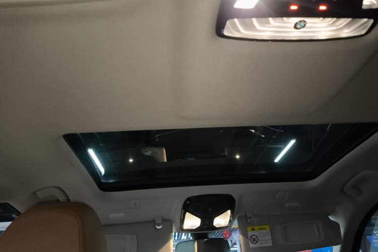 Used BMW 5 Series 2018 528Li Launch Special Edition
