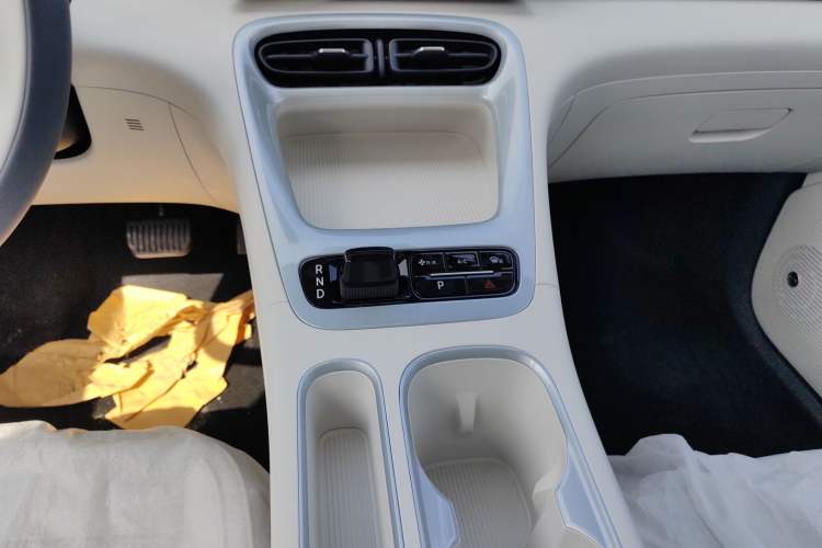 Used Geely Galaxy Geome 2026 Model 310km Youth Edition Gear Lever