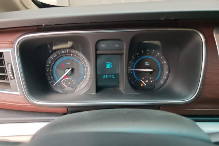 Used Buick GL8 2014 3.0L GT Luxury Business Haoya Edition