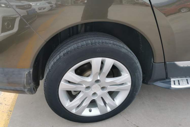 Used Peugeot 3008 2016 2.0L Automatic Classic Edition Right Rear Wheel Hub