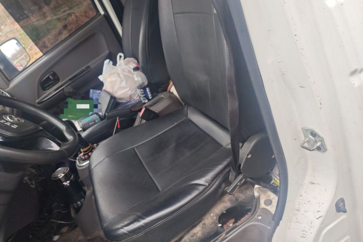 Used Dongfeng Yufeng EM26 2023 Standard Edition 41.472 kWh Henan Lithium Power Left Rear Seat