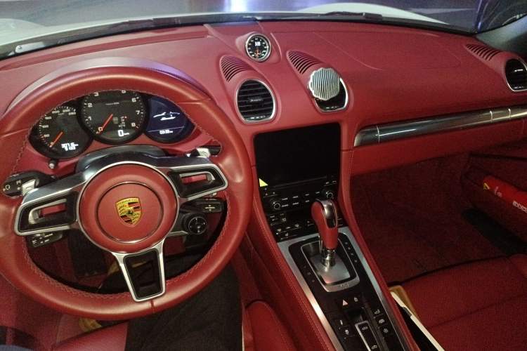 Used Porsche 718 2022 Boxster 2.0T
