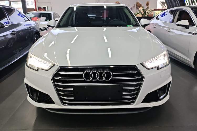 Used Audi A4L 2019 40 TFSI Fashion Version China V