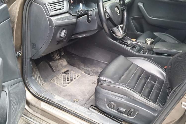 Used Skoda Superb 2016 TSI330 DSG Smart Drive Edition
