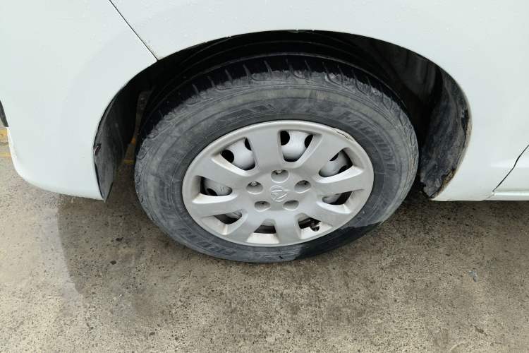 Used CHANGAN KAICHENG Ruixing S50 2018 S50V 1.5L Logistics Version 7 Seats China V Standard Left Front Wheel Hub