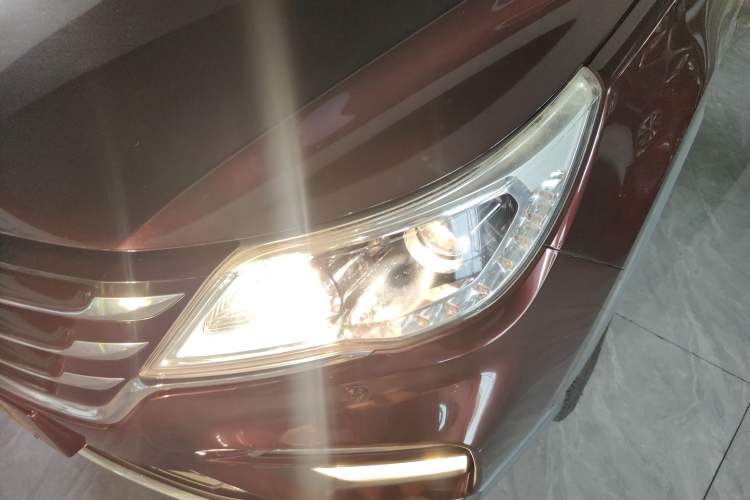 Used Baojun 560 2017 1.5T DCT Flagship Model 7 Seats