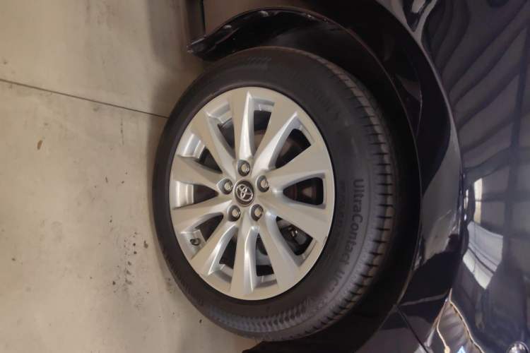 Used Toyota Camry 2018 2.0G Luxury Edition Right Front Wheel Hub