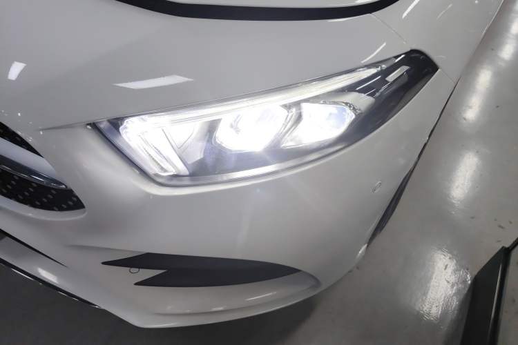 Used Mercedes-Benz A-Class 2022 Restyled A 200 L Sport Sedan Fashion Version Left Front Headlight
