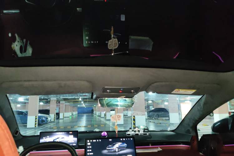 Used Hima Luxeed S7 2025 855 km Max
