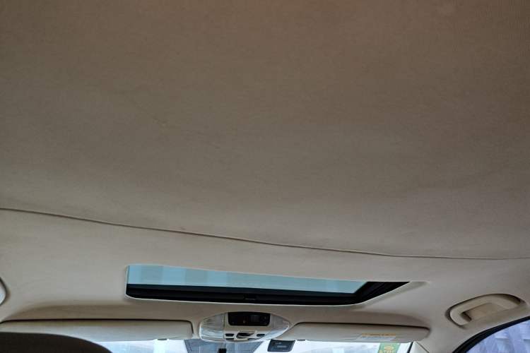 Used Mercedes-Benz Viano 2011 2.5L Luxury Edition Headliner