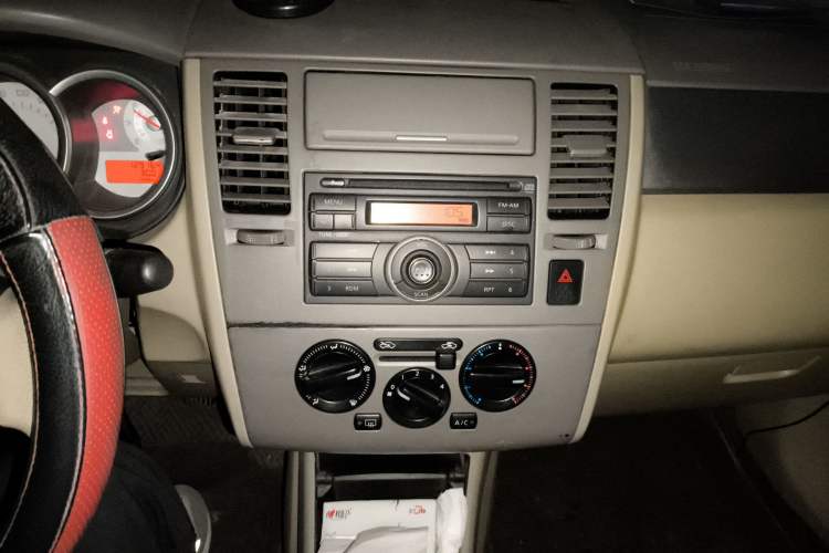 Used Nissan Tiida Sedan 2008 1.6L Manual Fashion Edition