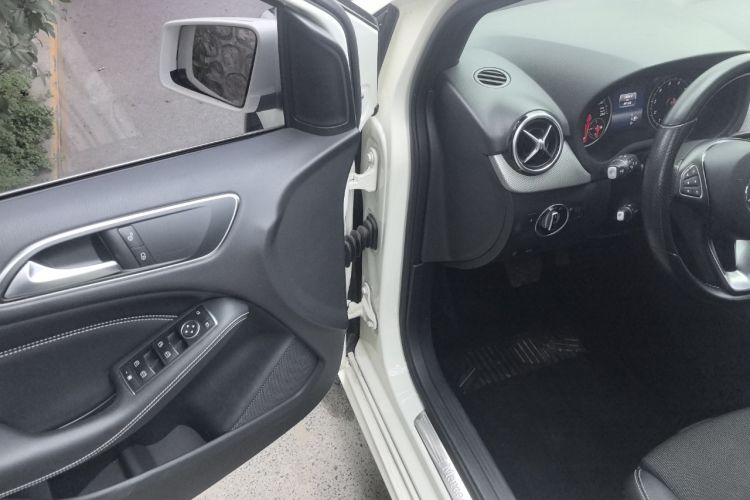 Used Mercedes-Benz B-Class 2015 B 200 Sport Edition
