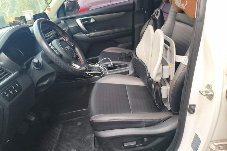 Used Kia Sportage R 2018 2.0L Automatic Smart Luxury Version China V Standard Left Front Seat