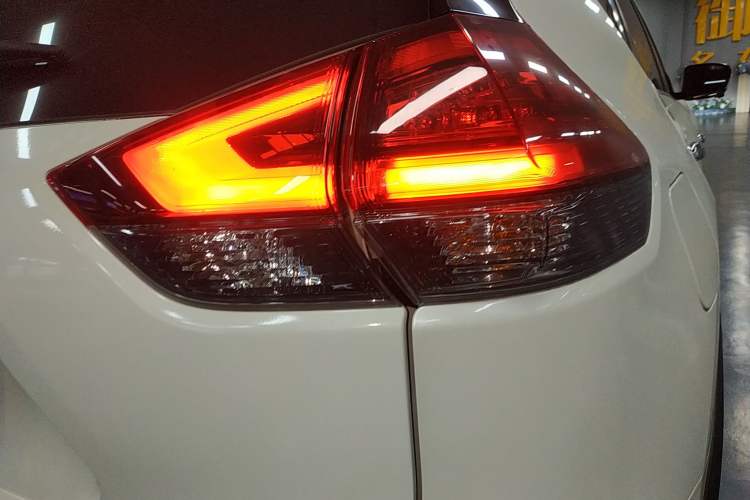 Used Nissan X-Trail 2020 2.0L XL ITS CVT 2WD SmartConnect Comfort Edition
