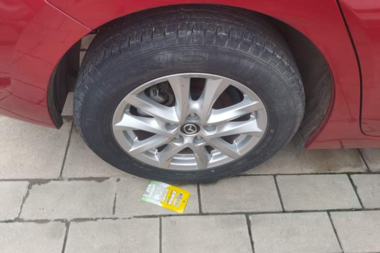 Used Mazda 3 Axela 2017 Sedan 1.5L Manual Comfort Model Emission Standard China V