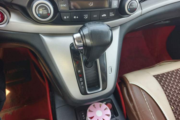 Used Honda CR-V 2012 2.4L four-wheel drive luxury version Gear Lever