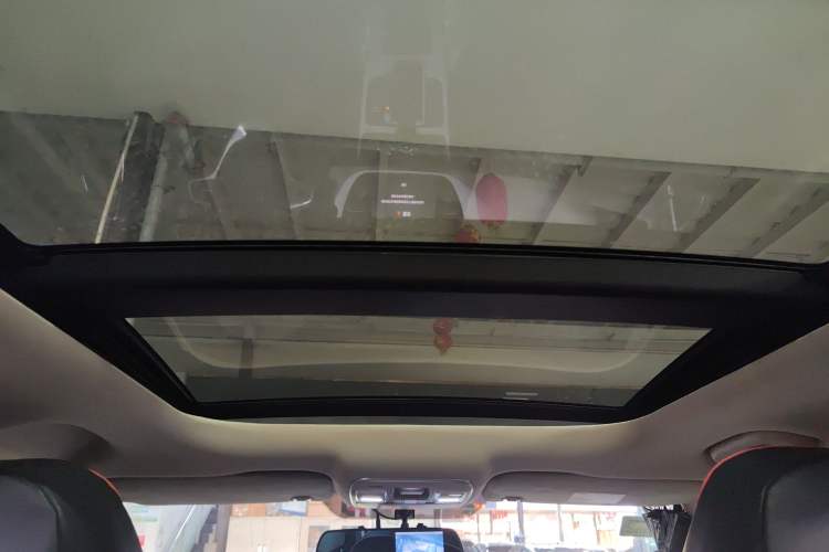 Used Geely Auto Emgrand X7 Sport 2018 1.8TD Automatic Two-Wheel Drive Smart Connect 4G Internet Edition