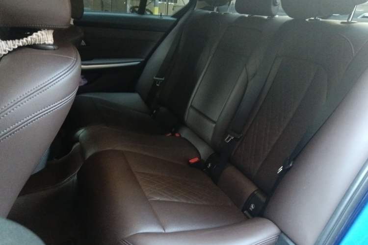 Used BMW 3 Series 2022 325Li M Sport Night Edition Package Left Rear Seat