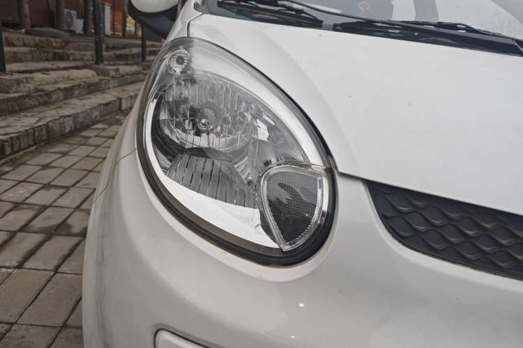 Used JMEV E200L 2016 E200 Standard Model
