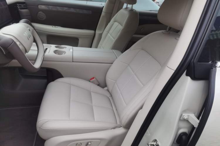 Used IM LS6 2026 Model Pure Electric Max Left Front Seat