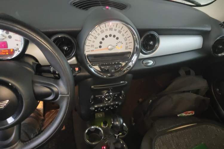 Used MINI 2013 1.6L ONE Limited Edition First Version
