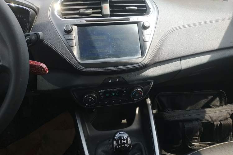 Used Ford Escort 2015 1.5L Manual Fashion Edition