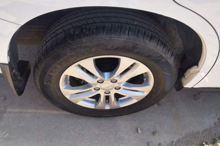 Used Haval M6 2019 1.5T DCT Two-Wheel Drive Value Edition China VI Standard Right Rear Wheel Hub