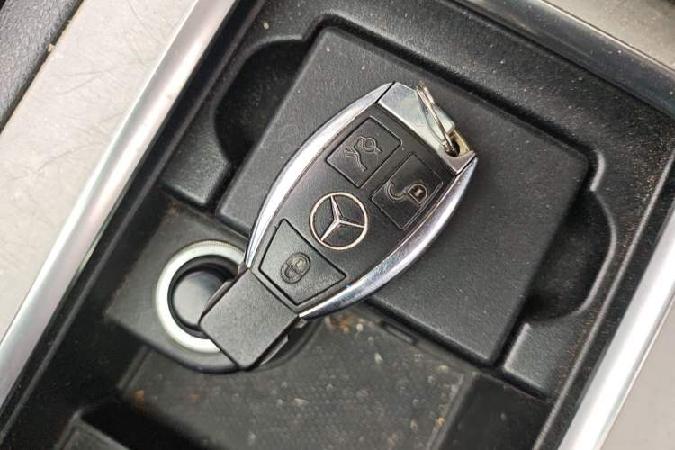 Used Mercedes-Benz GLK-Class 2013 Facelift GLK 300 4MATIC Fashion Edition Vehicle Key