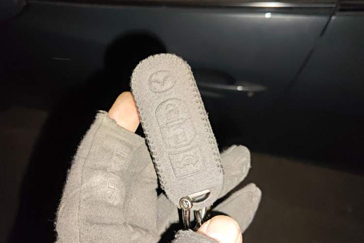 Used Mazda 3 Axela 2014 Sedan 1.5L Manual Comfort Model Vehicle Key