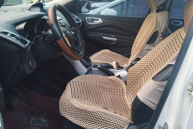 Used Ford Kuga 2013 1.6L GTDi Two-Wheel-Drive Trend Model
