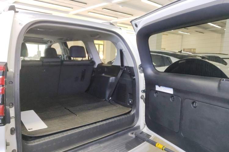 Used Toyota Prado 2018 3.5L Automatic TX-L with Rear-Mounted Spare Tire Trunk