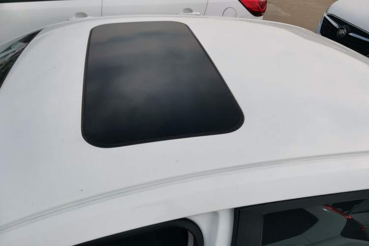 Used Geely Auto Emgrand 2022 4th Generation 1.5L CVT Luxury Model Roof